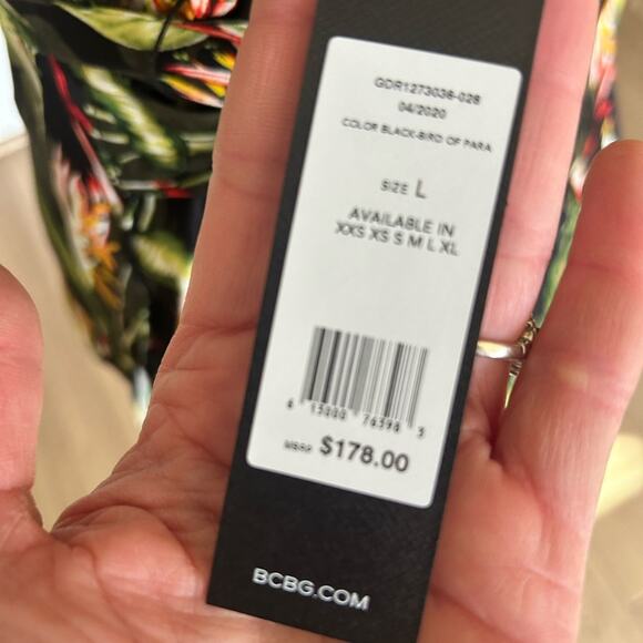 BCBGMaxAzria Green Floral Wrap Top - Picture 6 of 6